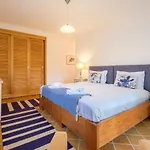 Appartement Principes Townhouse *