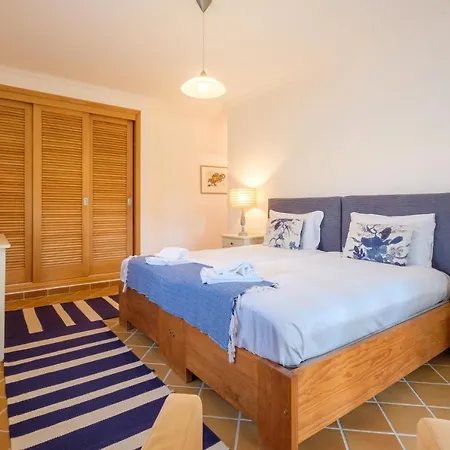 Appartement Principes Townhouse *